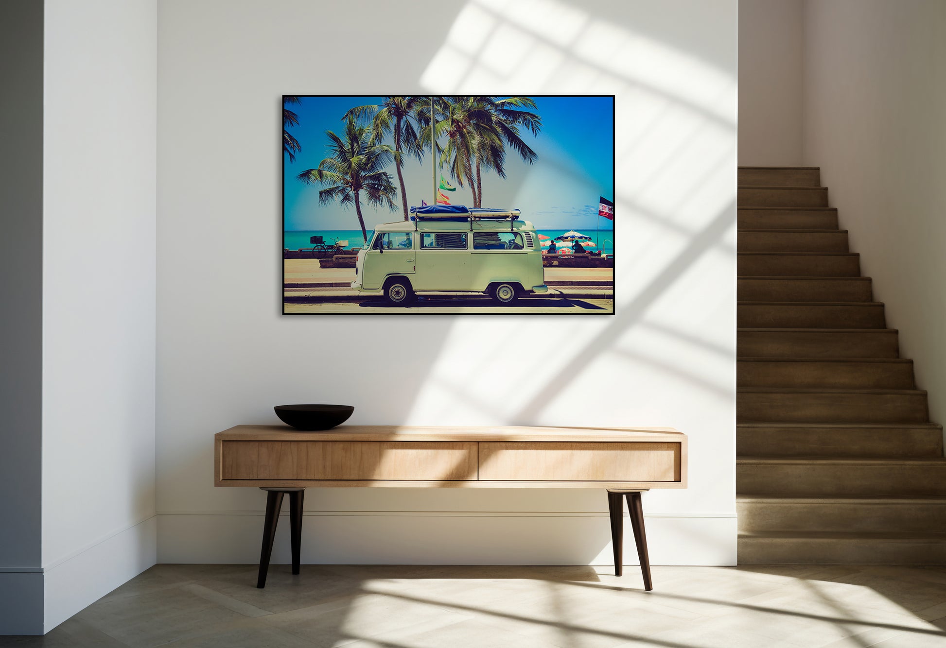 Akoestisch schilderij met Klassieke caravan voor het strand - vintage fotoprint - Hal