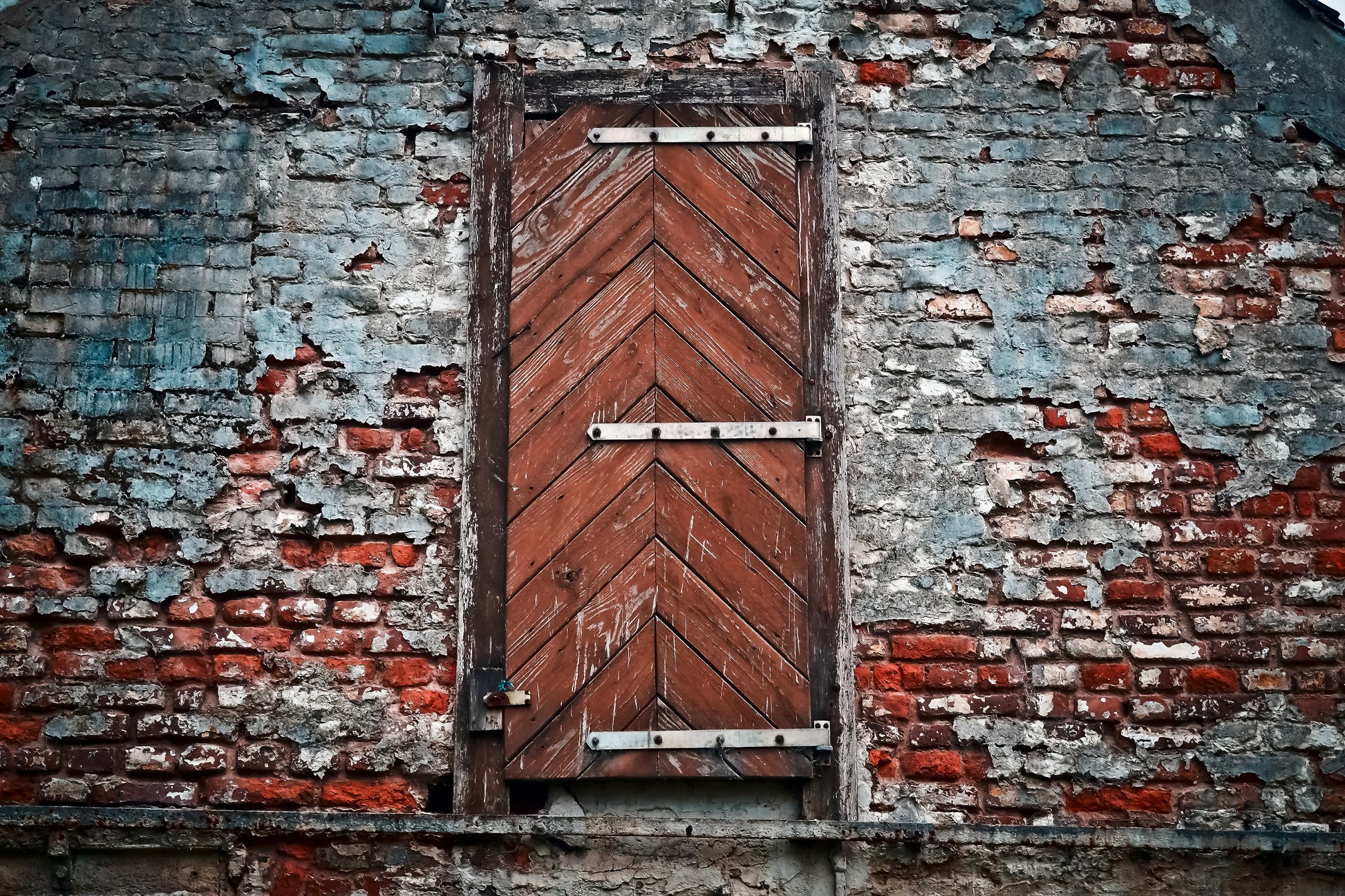 Akoestisch schilderij met Oude houten deur – architectuur