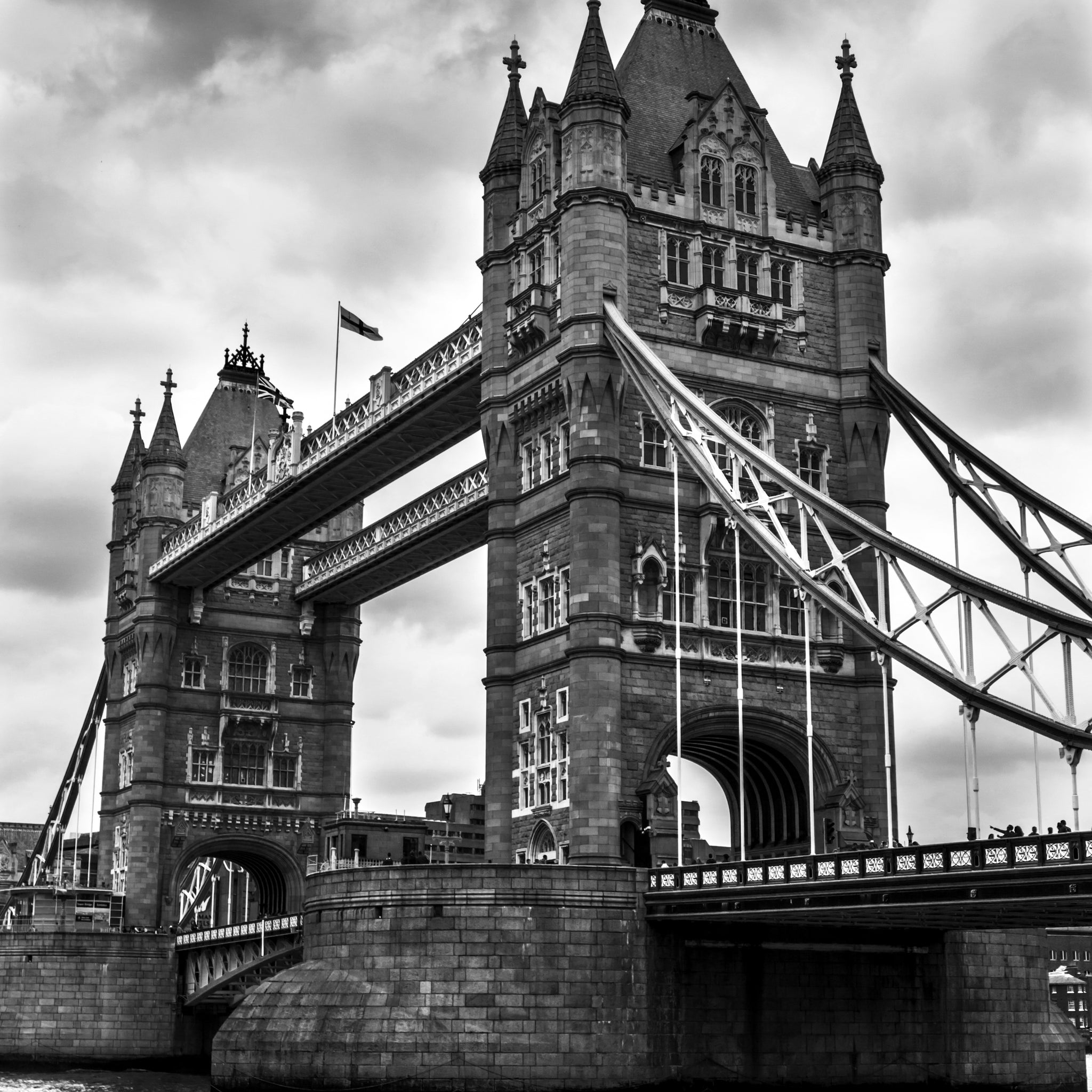 Akoestisch schilderij met Tower Bridge Londen – zwartwit