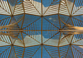 Geometsische architectuur in Lissabon Portugal - AkoestischeMuur